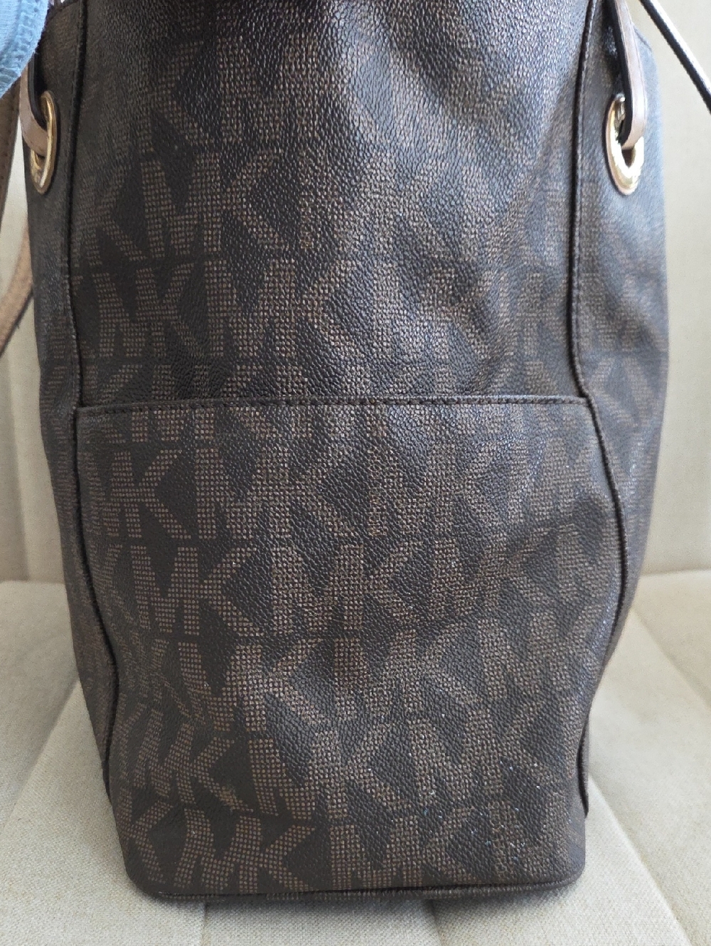 Michael Kors Jet Set East West Signature Monogram Tote Bag in Brown - Picture 14 of 17